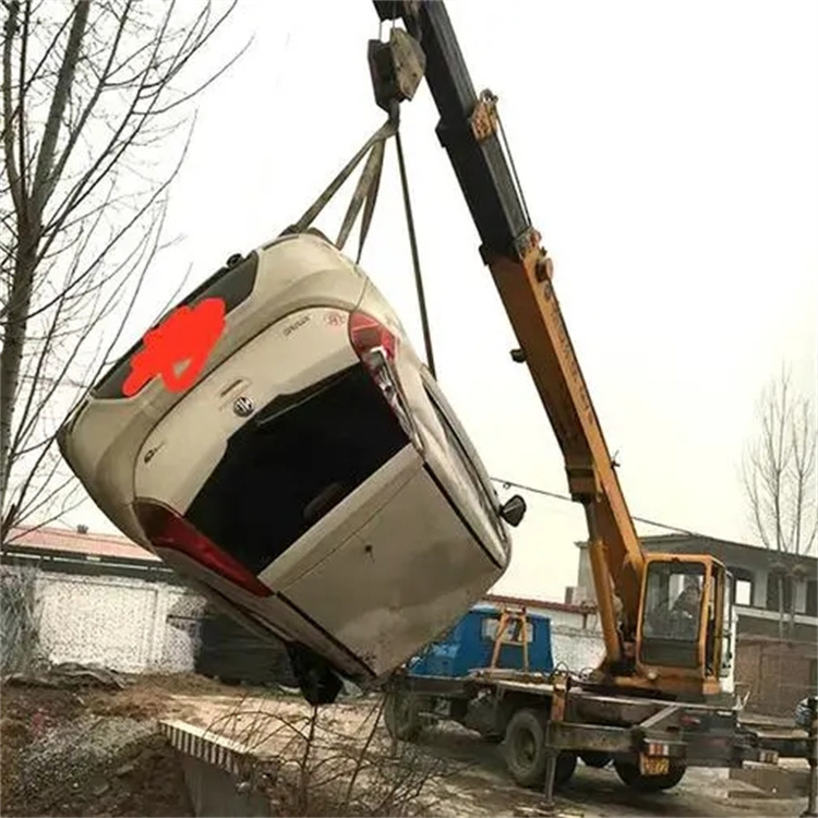 随时待命,吊车24小时道路救援服务全解析